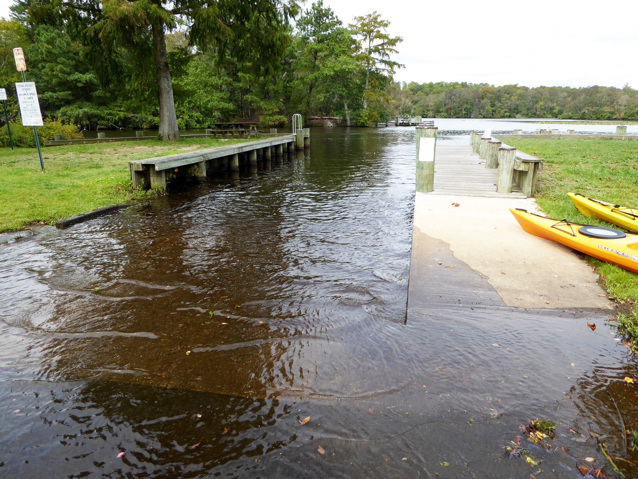 20170917_131343_High tide at Snow Hill Park